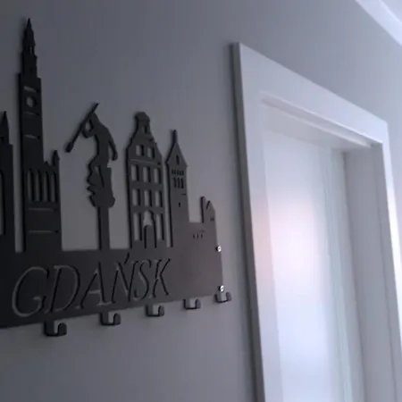 Momula's Seaside Danzig